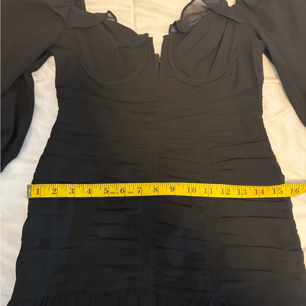 ASTR THE LABEL CARMELLA
SWEETHEART RUCHED LONG SLEEVE
MINI DRESS SMALL - Picture 6 of 11
